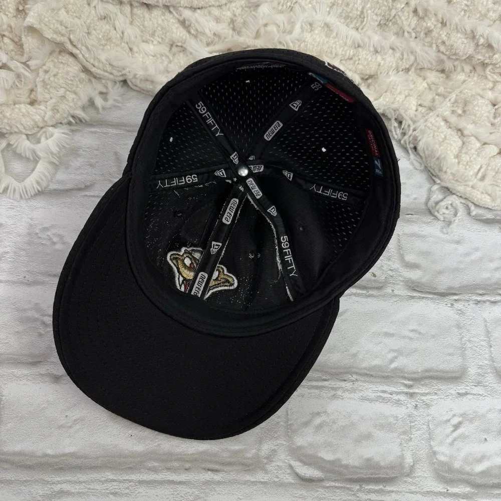 New Era Wisconsin Timber Rattlers Black Fitted Hat 7 3/8 Embroidered team logo